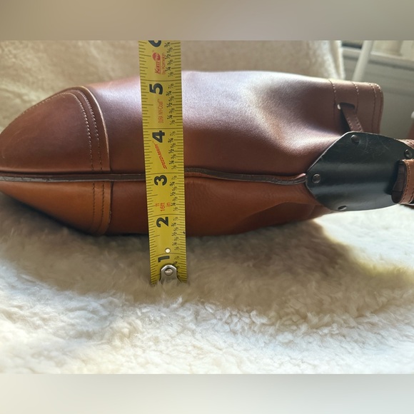 Salvatore Ferragamo, Vintage Caramel Calf Leather Drawstring Hobo Bag - Picture 11 of 15